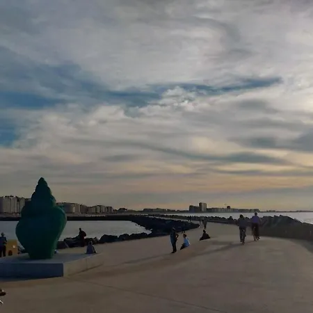 Belle De Nuit Privatunterkunft Ostende