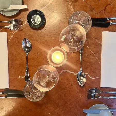 Belle De Nuit Homestay Ostend