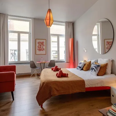 Belle De Nuit Homestay Ostend