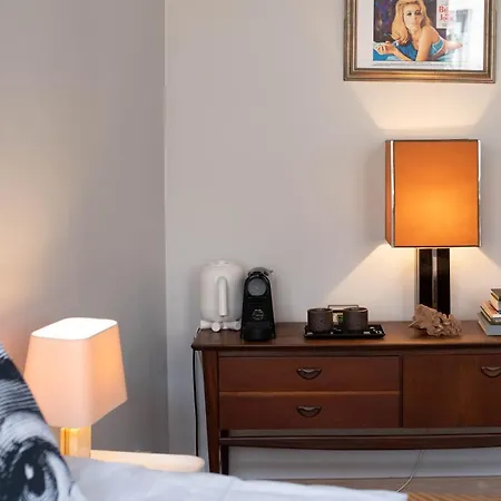 Belle De Nuit Privatunterkunft Ostende